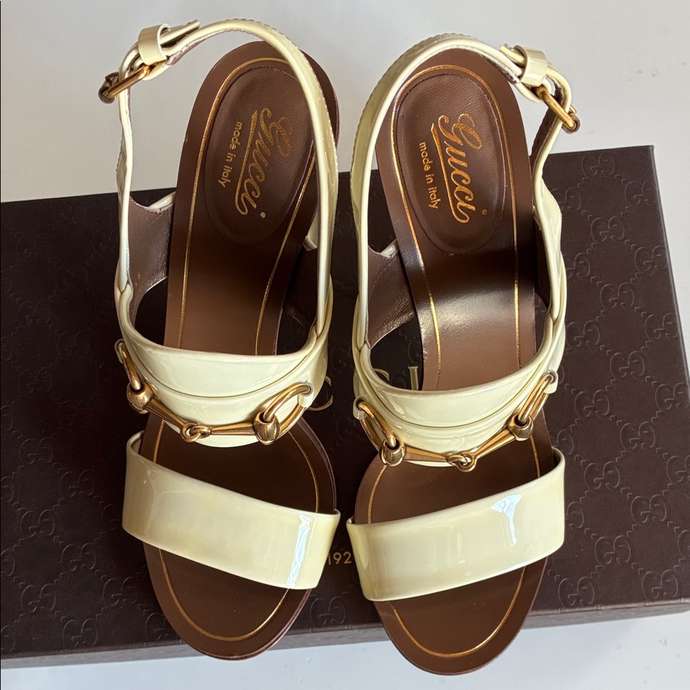 Gucci Cream Patent Leather Horsebit Block Heel Sandals - Picture 6 of 9